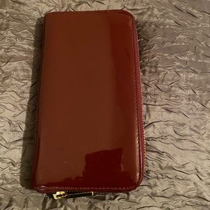 Patent Tory Burch zipper wallet